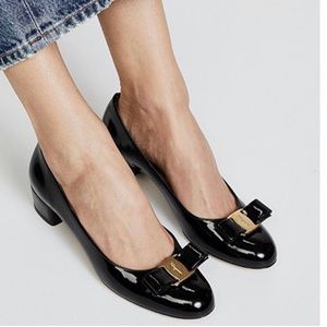 Salvatore Ferragamo round toe Vera bow flat